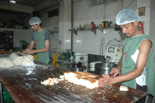 Pastries, Chocolates, Puffs & Patties and various other bakery items view 4